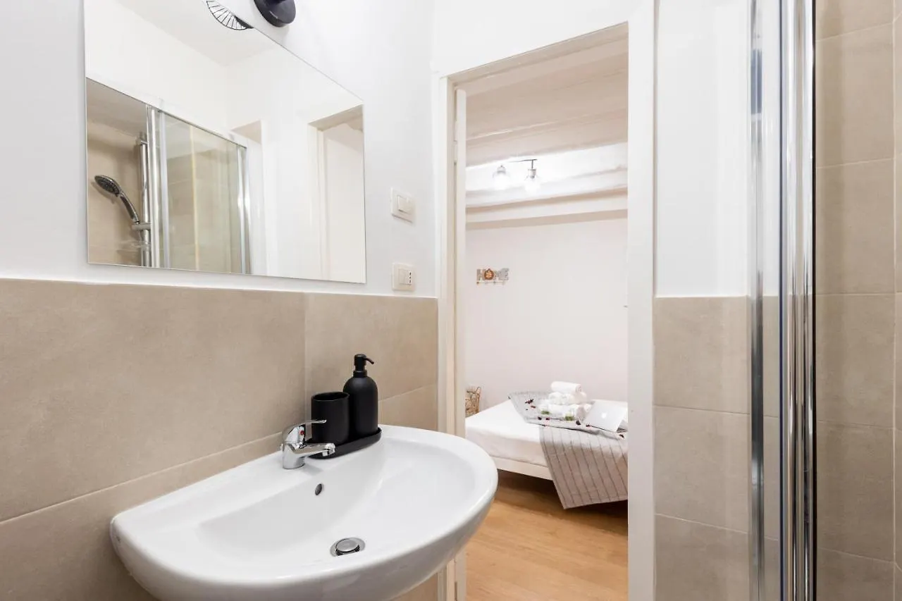 New Pantheon Romantic Suite Holiday home