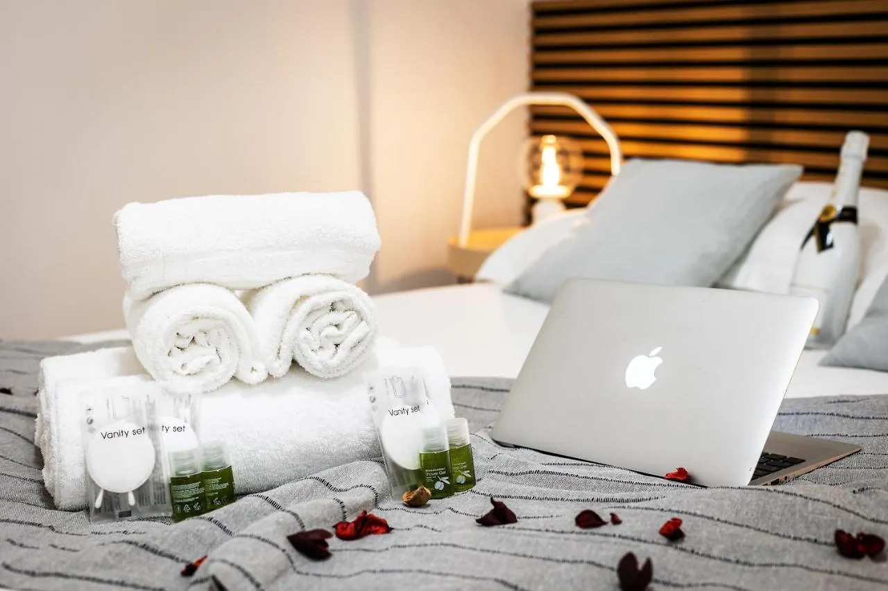 New Pantheon Romantic Suite Holiday home