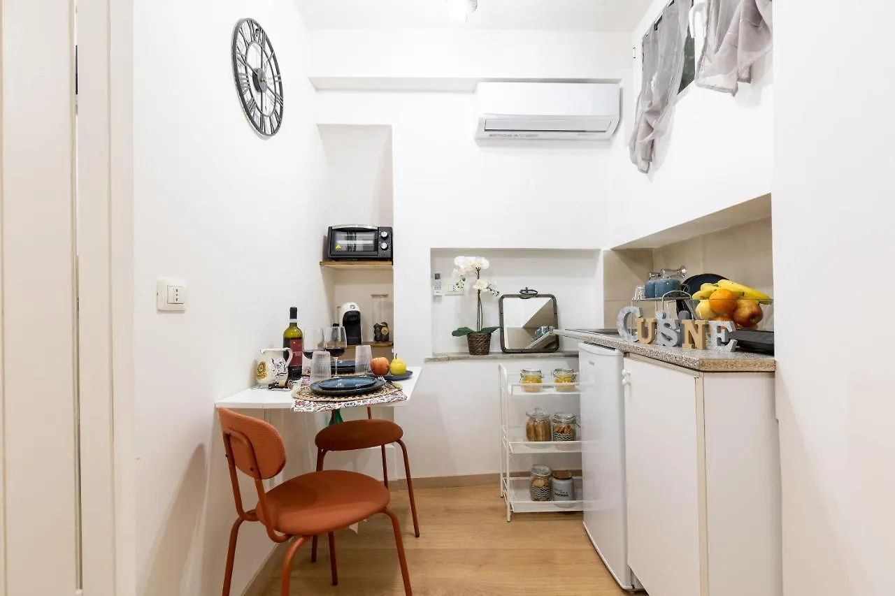 New Pantheon Romantic Suite Holiday home Rome