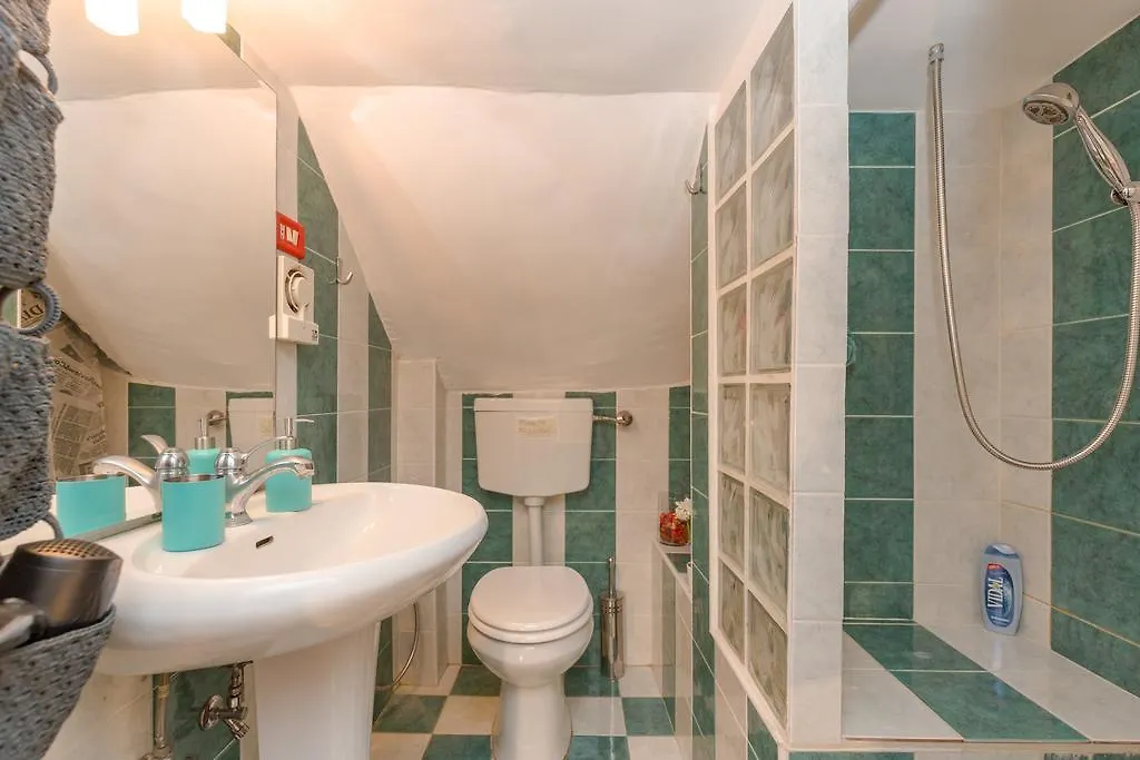 New Pantheon Romantic Suite 0*, Rome Italy
