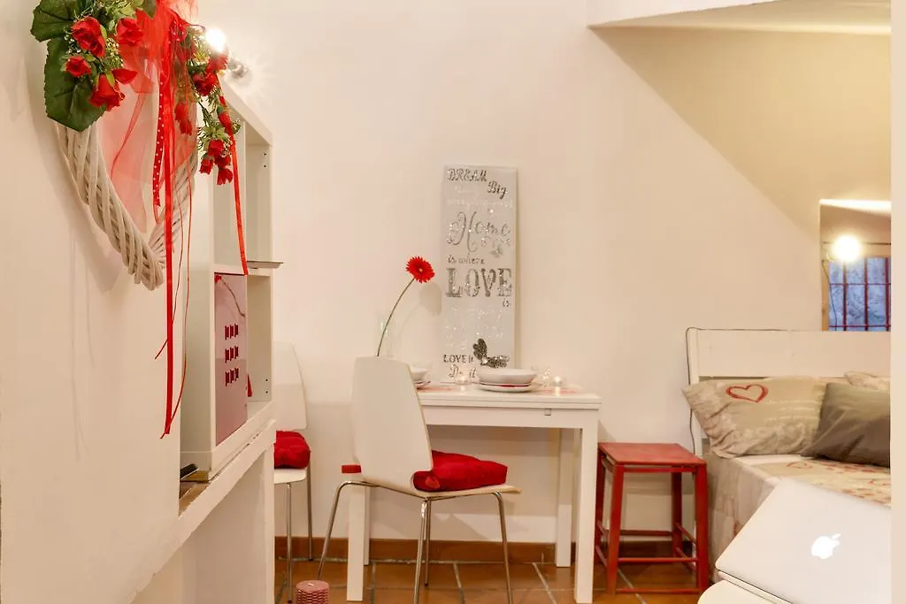 New Pantheon Romantic Suite Italy